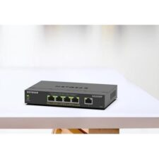 Netgear GS305EP Managed L2/L3 Gigabit Ethernet (10/100/1000) Power over Ethernet (PoE) Zwart